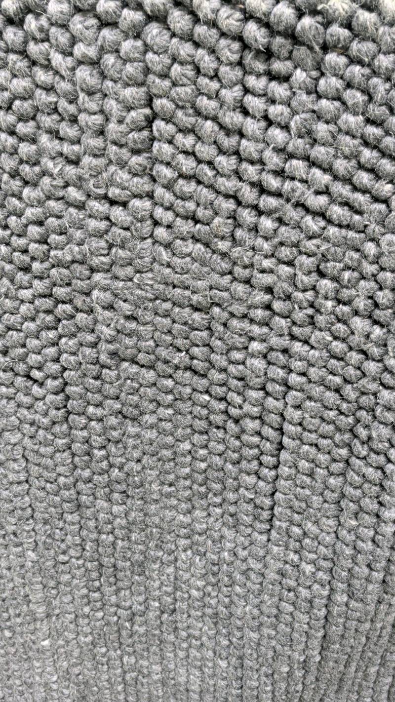 NEW PEBBLE WOOL RUG CHARCOAL 230 X 330CM RRP$999 NEW PEBBLE WOOL RUG CHARCOAL 230 X 330CM RRP$999