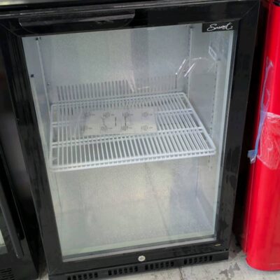 BRAND NEW SMART OUTDOOR LIVING, DRINKS FRIDGE WITH SINGLE GLASS DOOR, BLACK FRAME, LOCKABLE, ENERGY EFFICIENT, AUTO DEFROST, DIGITAL TEMP DISPLAY, ADJUSTABLE FEET, DOUBLE GLAZED DOORS, MODEL SMH1840BLK, RRP$1499 WITH 12 MONTH WARRANTY