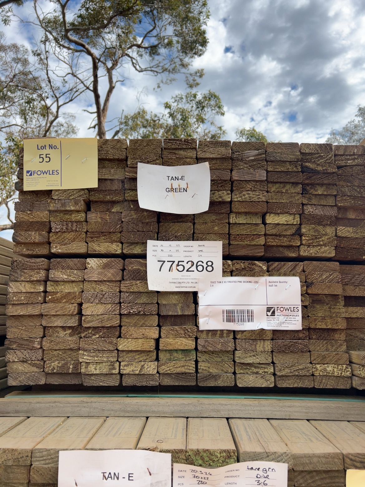 70X22 TAN E H3 TREATED PINE DECKING-220/2.4 70X22 TAN E H3 TREATED PINE DECKING-220/2.4