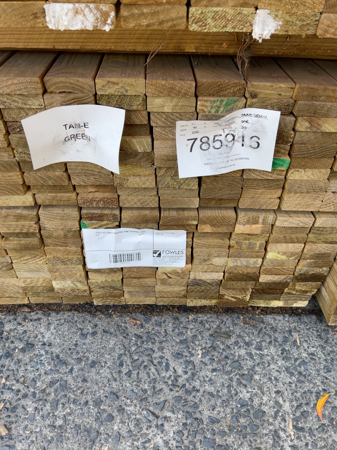 70X22 H3 TAN E TREATED PINE DECKING-220/3.6 70X22 H3 TAN E TREATED PINE DECKING-220/3.6