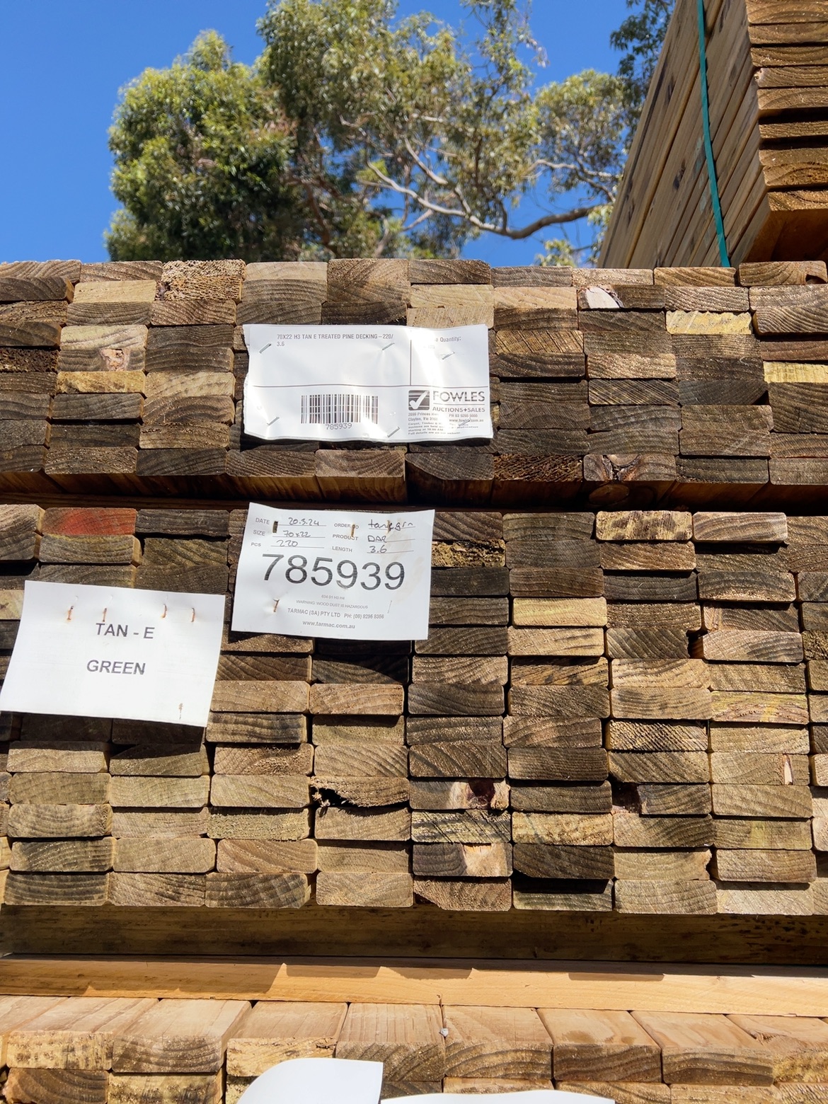 70X22 H3 TAN E TREATED PINE DECKING-220/3.6 70X22 H3 TAN E TREATED PINE DECKING-220/3.6