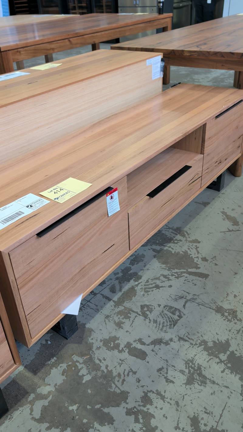 EX DISPLAY SOUTH WHARF 1800MM ENTERTAINMENT UNIT, TASMANIAN OAK SOLD AS IS EX DISPLAY SOUTH WHARF 1800MM ENTERTAINMENT UNIT, TASMANIAN OAK SOLD AS IS