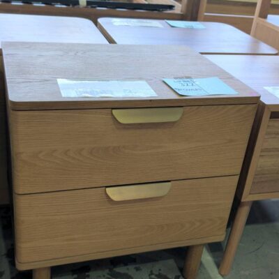EX DISPLAY NOOSA AMERICAN OAK BEDSIDE TABLE SOLD AS IS EX DISPLAY NOOSA AMERICAN OAK BEDSIDE TABLE SOLD AS IS