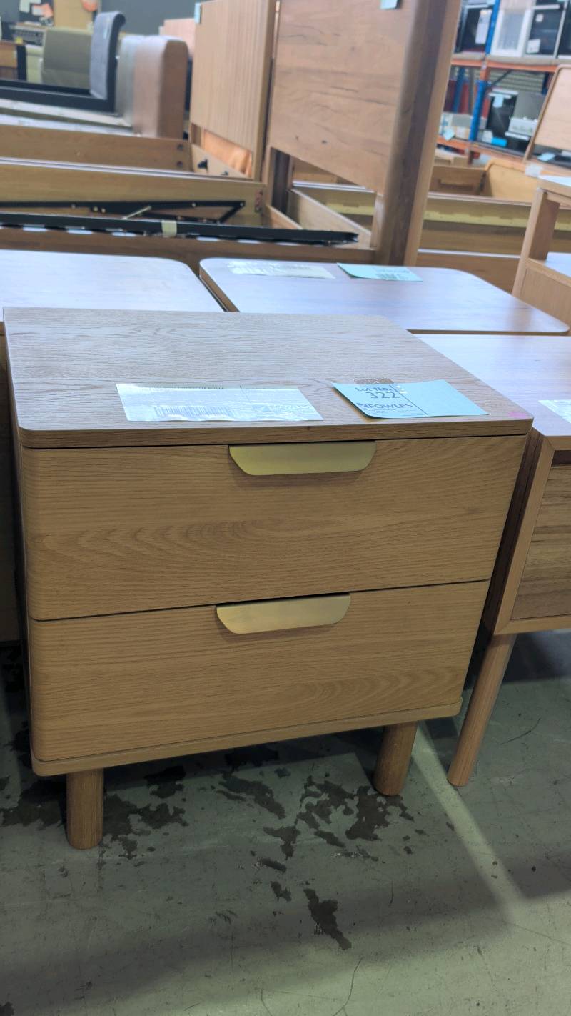 EX DISPLAY NOOSA AMERICAN OAK BEDSIDE TABLE SOLD AS IS EX DISPLAY NOOSA AMERICAN OAK BEDSIDE TABLE SOLD AS IS