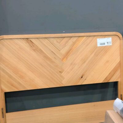 EX DISPLAY EVA QUEEN BEDHEAD ONLY SOLD AS IS