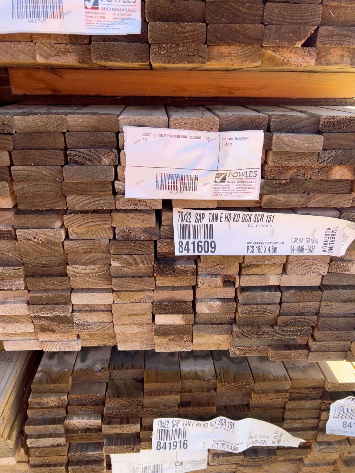 70X22 H3 TAN E TREATED PINE DECKING-180/4.8 70X22 H3 TAN E TREATED PINE DECKING-180/4.8