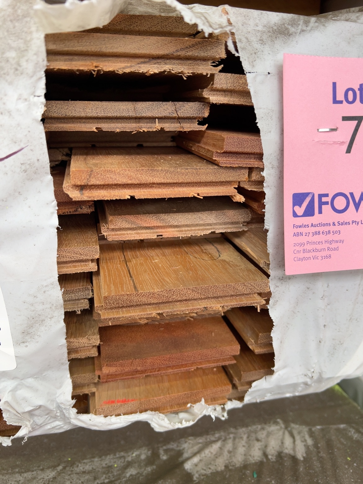 85X14 SPOTTED GUM COVER GRADE OVERLAY FLOORING 85X14 SPOTTED GUM COVER GRADE OVERLAY FLOORING