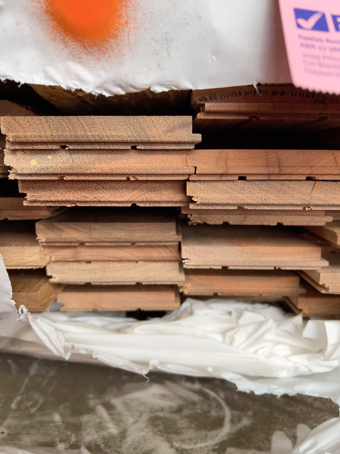 85X14 SPOTTED GUM COVER GRADE OVERLAY FLOORING 85X14 SPOTTED GUM COVER GRADE OVERLAY FLOORING