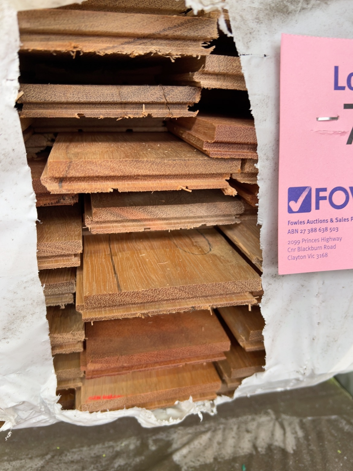 85X14 SPOTTED GUM COVER GRADE OVERLAY FLOORING 85X14 SPOTTED GUM COVER GRADE OVERLAY FLOORING