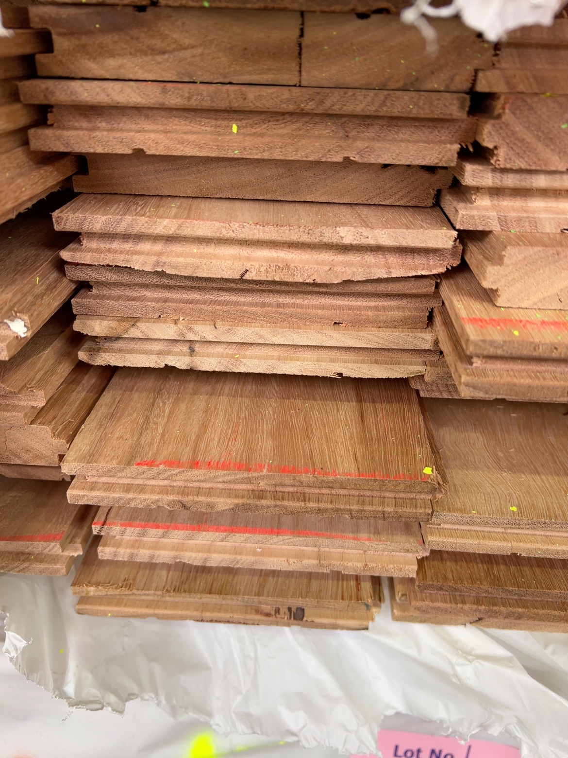 130X19 BLACKBUTT COVER GRADE FLOORING 130X19 BLACKBUTT COVER GRADE FLOORING