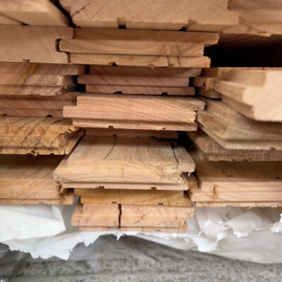 80X19 CHESTNUT COVER GRADE FLOORING 80X19 CHESTNUT COVER GRADE FLOORING