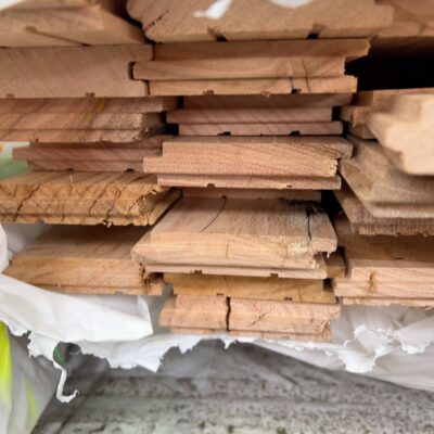 80X19 CHESTNUT COVER GRADE FLOORING 80X19 CHESTNUT COVER GRADE FLOORING