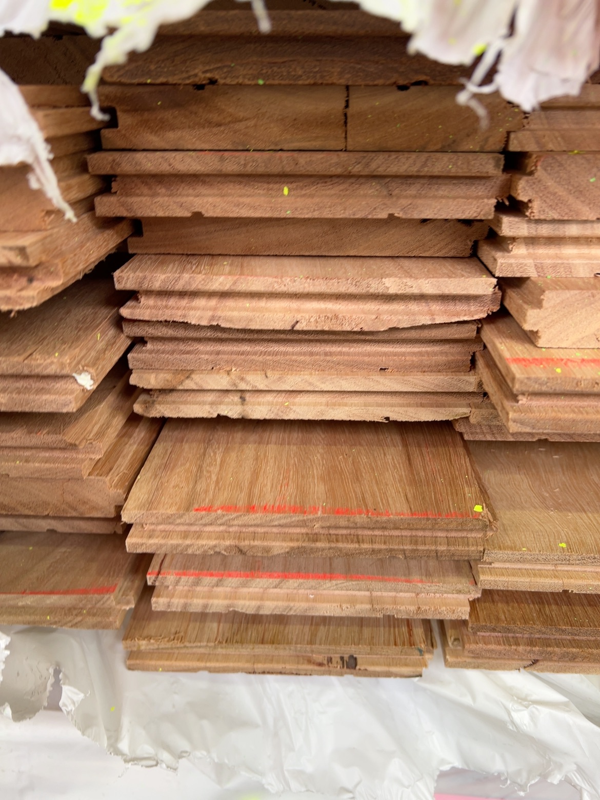 130X19 BLACKBUTT COVER GRADE FLOORING 130X19 BLACKBUTT COVER GRADE FLOORING