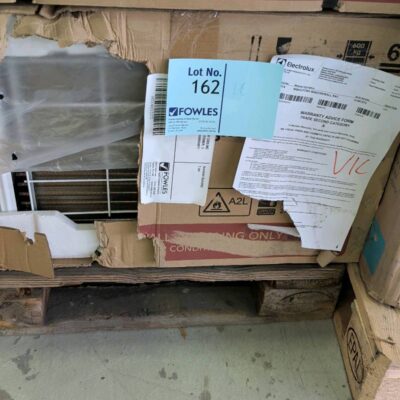 WESTINGHOUSE WWH27CWA 2.7KW COOLING ONLY WINDOW OR WALL AIRCONDITIONER, 3 SPEED WITH REMOTE, 12 MONTH WARRANTY