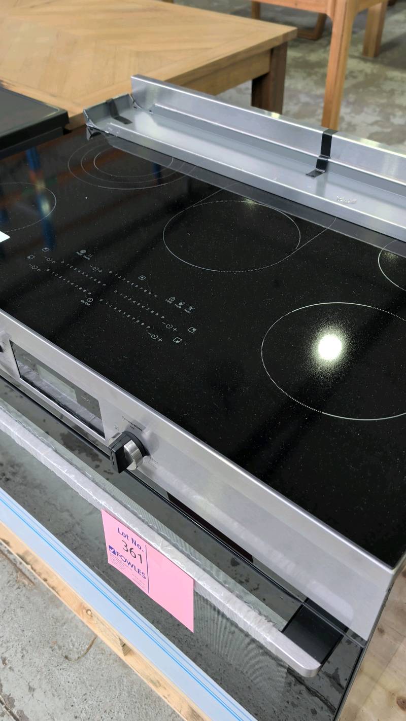 WESTINGHOUSE WFE9546SD 900MM ALL ELECTRIC FREESTANDING OVEN, WITH AIRFRY, S/STEEL RRP$2599 WESTINGHOUSE WFE9546SD 900MM ALL ELECTRIC FREESTANDING OVEN, WITH AIRFRY, S/STEEL RRP$2599