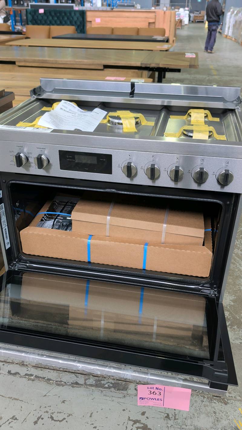 WESTINGHOUSE WFE9515SD DUAL FUEL 900MM FREESTANDING OVEN, 12 MONTH WARRANTY WESTINGHOUSE WFE9515SD DUAL FUEL 900MM FREESTANDING OVEN, 12 MONTH WARRANTY