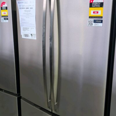WESTINGHOUSE WQE6000SB S/STEEL FRENCH DOOR FRIDGE WITH DOULE DOOR FREEZER, 896MM WIDE TO FIT 900MM CAVITY, FINGERPRINT RESISTANT, LARGE INTERIOR, 12 MONTH WARRANTY WESTINGHOUSE WQE6000SB S/STEEL FRENCH DOOR FRIDGE WITH DOULE DOOR FREEZER, 896MM WIDE TO FIT 900MM CAVITY, FINGERPRINT RESISTANT, LARGE INTERIOR, 12 MONTH WARRANTY