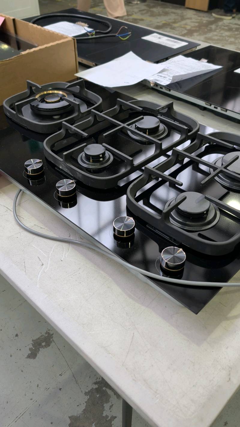 ELECTROLUX EHG955BE 900MM GAS COOKTOP, 5 BURNER WITH 12 MONTH WARRANTY RRP$1899 ELECTROLUX EHG955BE 900MM GAS COOKTOP, 5 BURNER WITH 12 MONTH WARRANTY RRP$1899