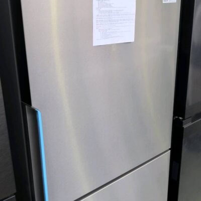 WESTINGHOUSE WBE5300SC-R FRIDGE WITH BOTTOM MOUNT FREEZER, WITH 12 MONTH WARRANTY WESTINGHOUSE WBE5300SC-R FRIDGE WITH BOTTOM MOUNT FREEZER, WITH 12 MONTH WARRANTY