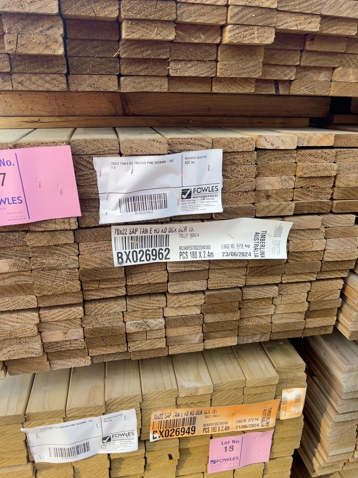 70X22 TAN E H3 TREATED PINE DECKING-180/2.4 70X22 TAN E H3 TREATED PINE DECKING-180/2.4
