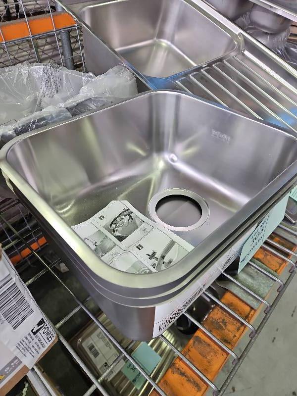 FRANKE GALASSIA SINGLE BOWL UNDERMOUNT SINK GAX110 INCL WASTE FRANKE GALASSIA SINGLE BOWL UNDERMOUNT SINK GAX110 INCL WASTE