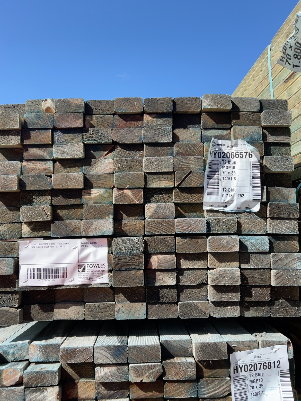70X35 T2 BLUE MGP10 PINE-140/1.8 (THIS PACK IS AGED STOCK AND SOLD AS IS) 70X35 T2 BLUE MGP10 PINE-140/1.8 (THIS PACK IS AGED STOCK AND SOLD AS IS)