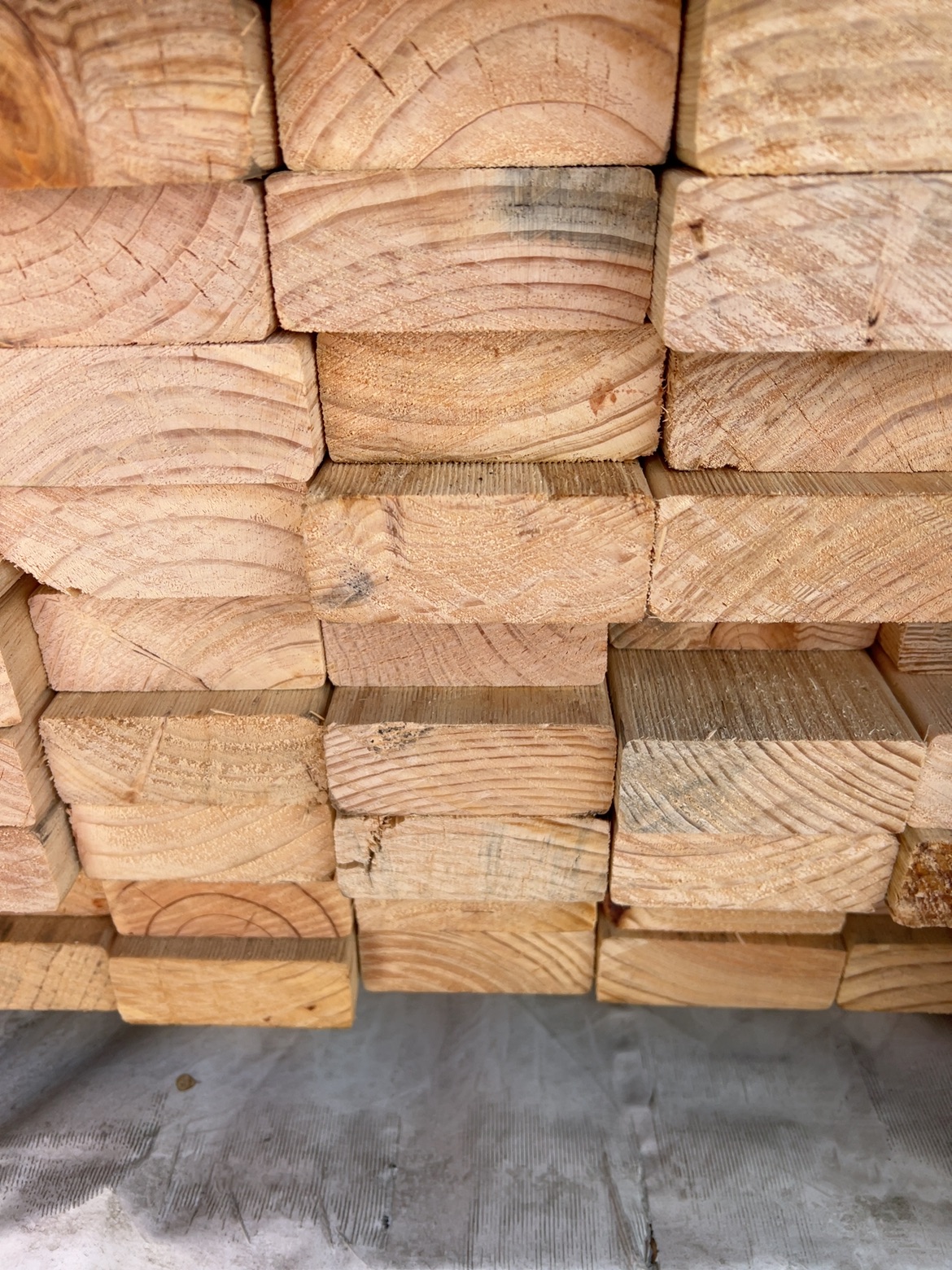 90X35 UTILITY EXPORT GRADE PINE-112/1.2 90X35 UTILITY EXPORT GRADE PINE-112/1.2
