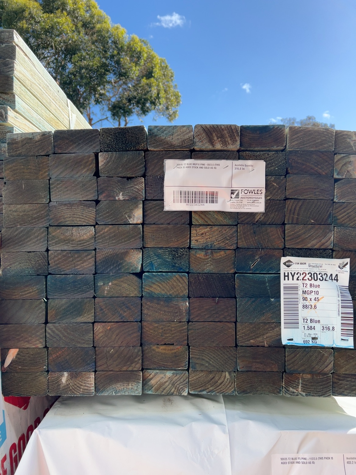 90X45 T2 BLUE MGP10 PINE-88/3.6 (THIS PACK IS AGED STOCK AND SOLD AS IS) 90X45 T2 BLUE MGP10 PINE-88/3.6 (THIS PACK IS AGED STOCK AND SOLD AS IS)