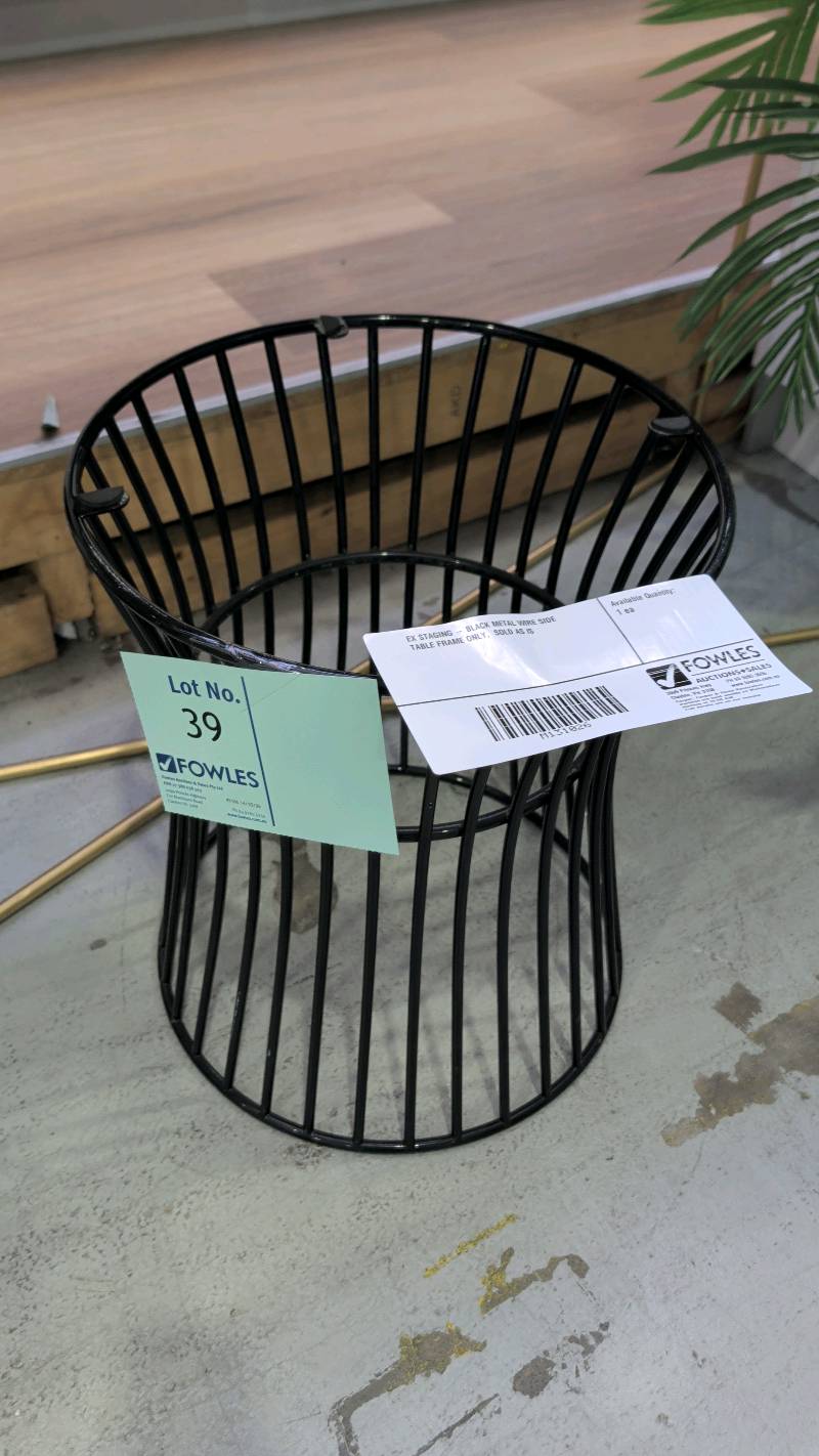 EX STAGING - BLACK METAL WIRE SIDE TABLE FRAME ONLY, SOLD AS IS EX STAGING - BLACK METAL WIRE SIDE TABLE FRAME ONLY, SOLD AS IS