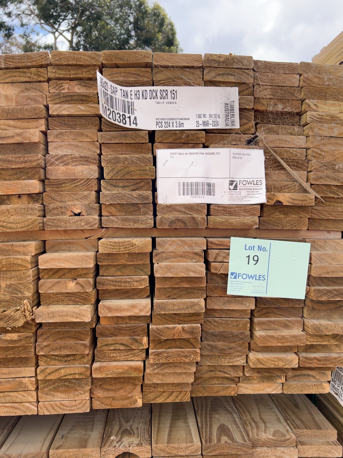 90X22 TAN E H3 TREATED PINE DECKING 224/3.6 90X22 TAN E H3 TREATED PINE DECKING 224/3.6