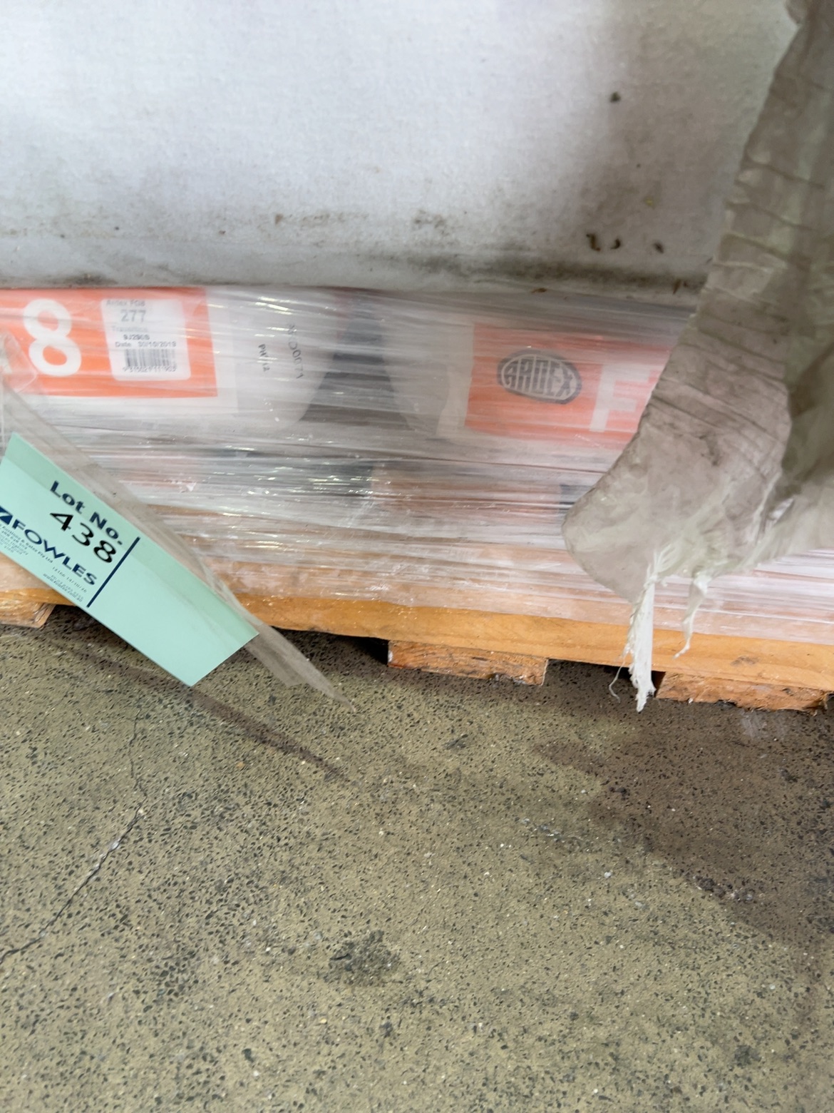 20KG BAGS OF ARDEX FG8 TRAVERTINE GROUT (BUYER MUST TAKE WHOLE PALLET) 20KG BAGS OF ARDEX FG8 TRAVERTINE GROUT (BUYER MUST TAKE WHOLE PALLET)