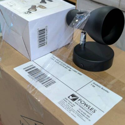 NEW (BOX OF 20 QTY) CURTIS 1 LIGHT SPOT LIGHT, BLACK, CURTIS SP1-BK NEW (BOX OF 20 QTY) CURTIS 1 LIGHT SPOT LIGHT, BLACK, CURTIS SP1-BK