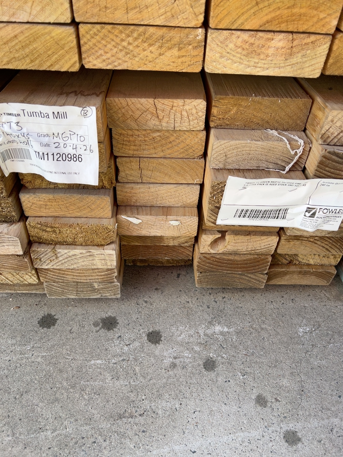 140X45 T3 GREEN MGP10 TREATED PINE-40/6.0 (THIS PACK IS AGED STOCK AND SOLD AS IS) 140X45 T3 GREEN MGP10 TREATED PINE-40/6.0 (THIS PACK IS AGED STOCK AND SOLD AS IS)