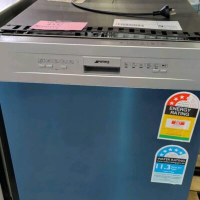 NEW SMEG COMMERCIAL DISHWASHER S/STEEL DWAU6214X2, RRP$1390 12 MONTH WARRANTY NEW SMEG COMMERCIAL DISHWASHER S/STEEL DWAU6214X2, RRP$1390 12 MONTH WARRANTY
