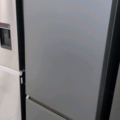 NEW HAIER BLACK FRIDGE 433 LITRE, WITH BOTTOM MOUNT FREEZER, HRF420BEC WITH 12 MONTH WARRANTY