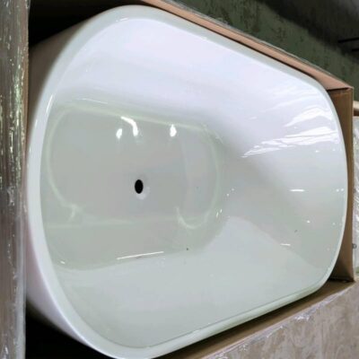 EX DISPLAY CHARMING 1700MM ACRYLIC FREESTANDING BATH, SY-111-170, WITH 12 MONTH WARRANTY