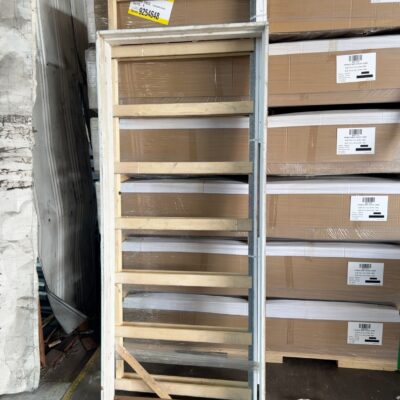 CAVITY UNIT AND DOOR FRAME